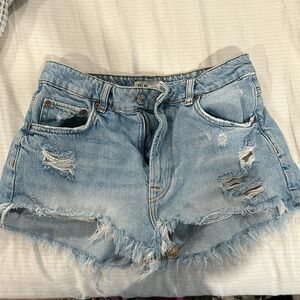 Zara- The High Waist Short